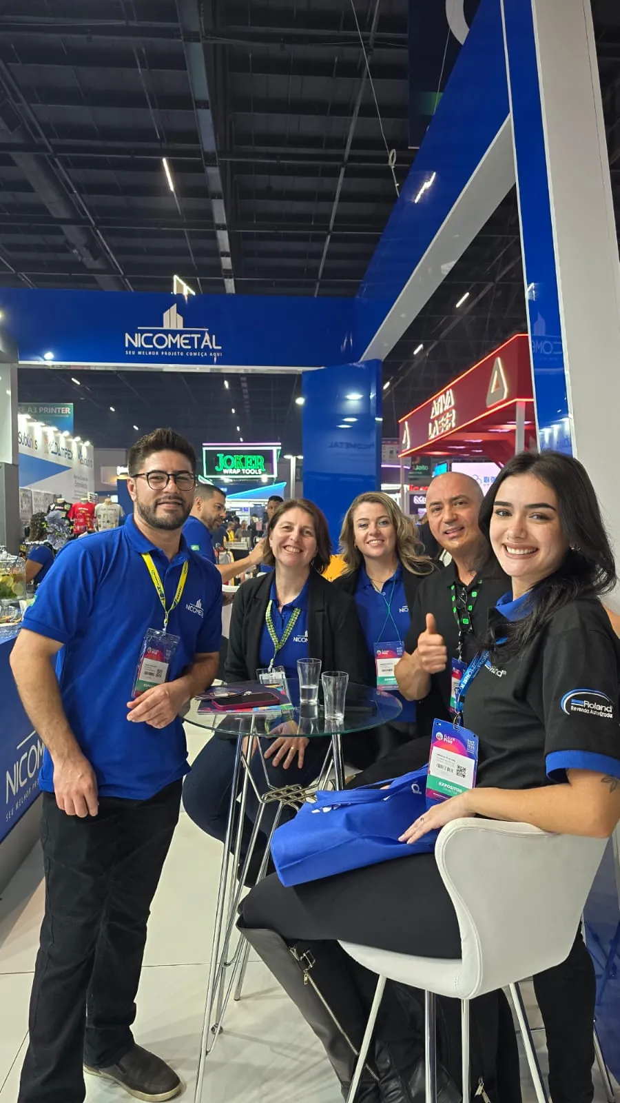 Equipe NICOMETAL recebendo visitantes na FuturePrint 2026